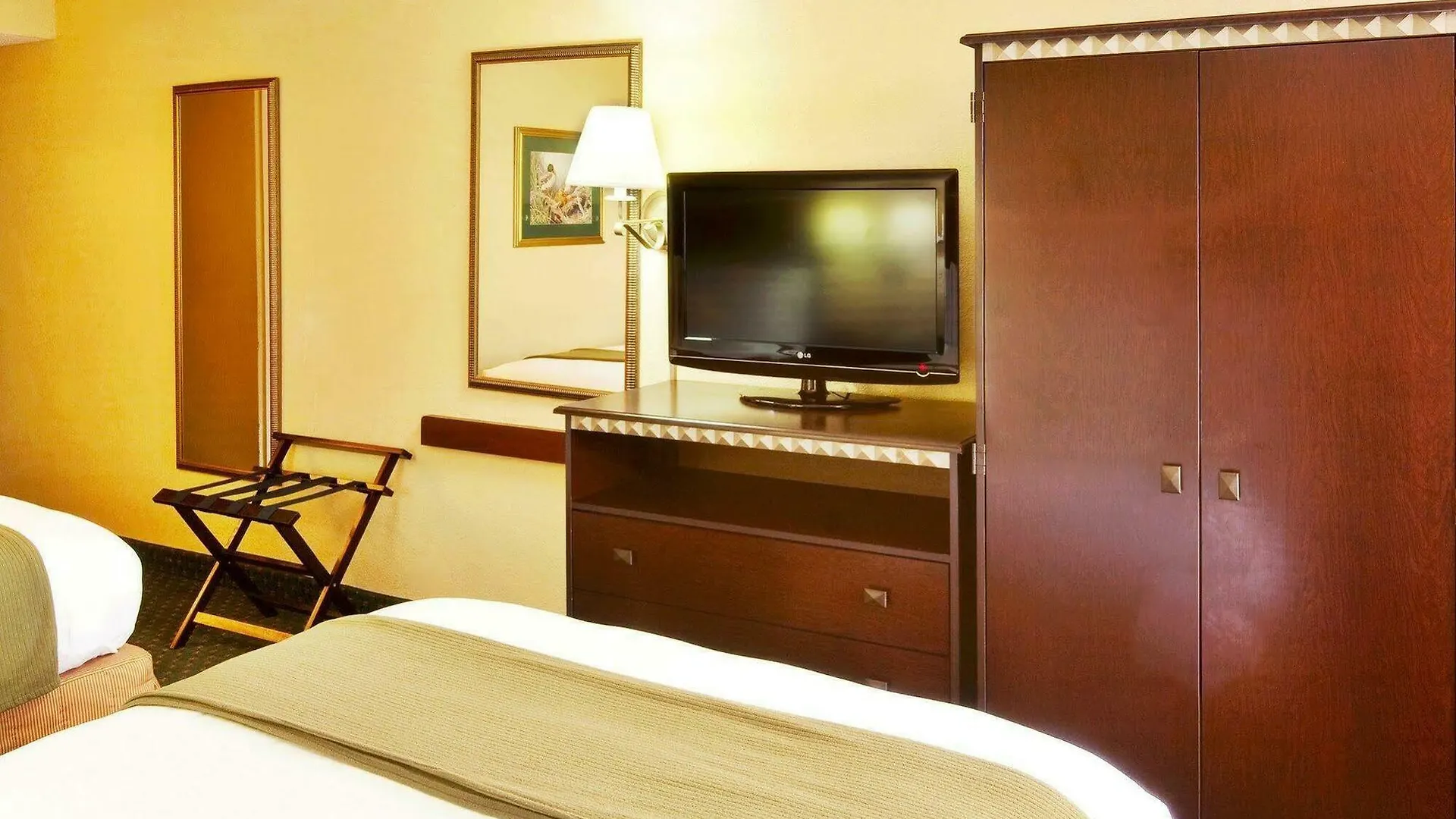 Holiday Inn Express Memphis Medical Center - Midtown By Ihg Hotel